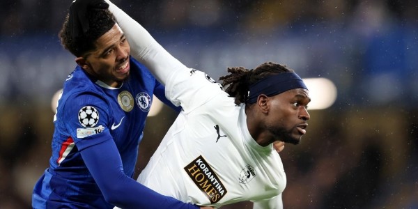 新葡萄8883官网AMG-意外吗？武磊“黑又硬”队友加盟重庆铜梁龙，本赛季欧冠速度第一