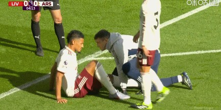 新葡萄8883官网AMG-半场：利物浦0-0阿森纳，双方半场仅阿森纳1射正，萨利巴伤退