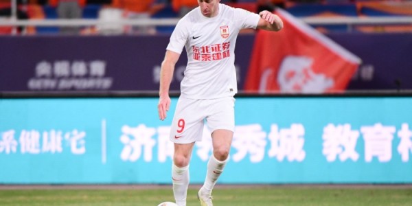 新葡萄8883官网AMG-德转显示亚泰撤销贝里奇报名，42.8万欧签下萨拉萨尔