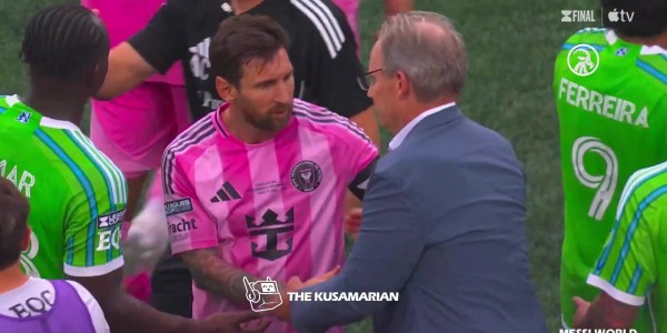 新葡萄8883官网AMG-和为贵🤝梅西输球后未参与冲突，与对手主帅球员友好握手交流