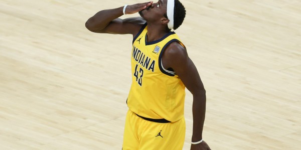 西卡：我们证明了依靠团队仍有赢球机会 感谢中国球迷看步行者