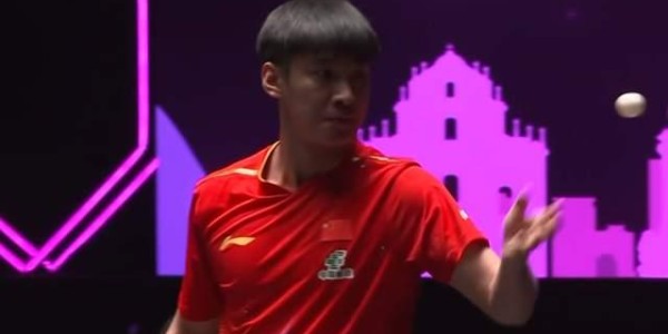 薛飞0-3张禹珍无缘八强！全场比赛被压制！根本打不过！