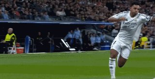 1741134267546036306.gif 皇竞06.gif